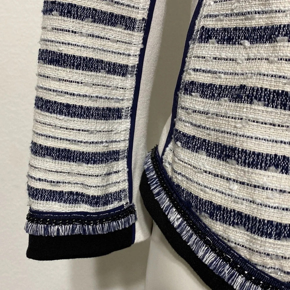 White House Black Market Women's Tweed Blazer Size XS - Picture 7 of 7